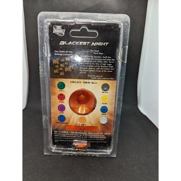 DC Direct Blackest Night Orange Lantern 1:4 Scale Power Battery And Ring Replica - Picture 3 of 4